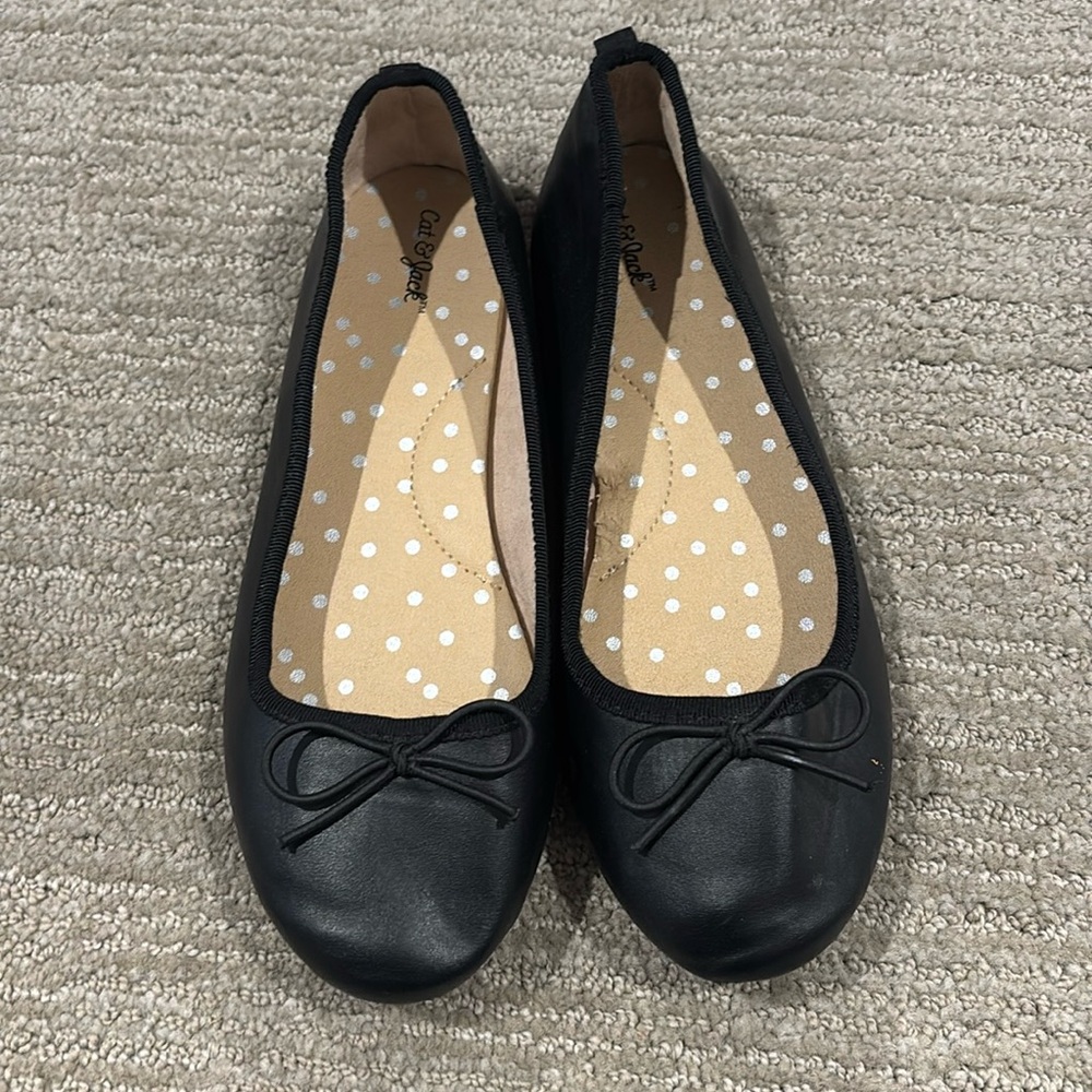 Like new black ballet slippers